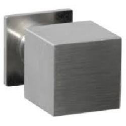 TIRADOR INOX CUADRADO